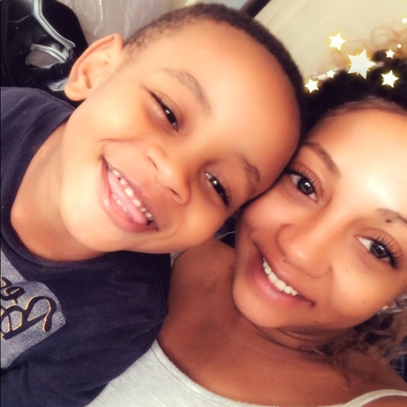 Meet your posher ☺️ - Picture 8 of 8